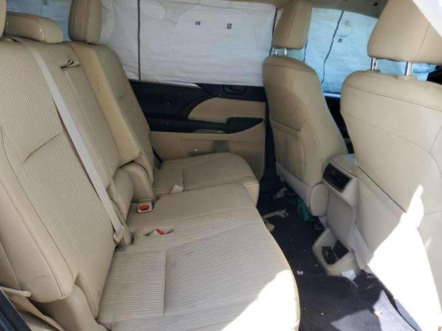 Photo 11 from auction – 2015 TOYOTA HIGHLANDER with VIN 5TDBKRFH5FS138322