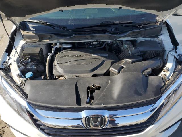 Photo 12 from auction – 2018 HONDA ODYSSEY EX with VIN 5FNRL6H72JB043390
