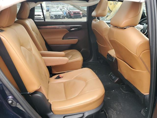 Photo 11 from auction – 2021 TOYOTA HIGHLANDER with VIN 5TDFZRBH2MS115676