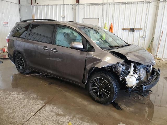Photo 4 from auction – 2015 TOYOTA SIENNA XLE with VIN 5TDYK3DC2FS559624