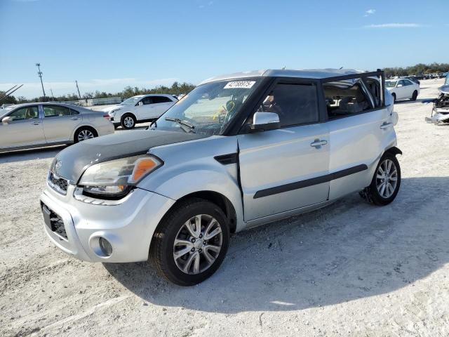 KIA SOUL + 2012 with VIN KNDJT2A61C7460659 - Photo from auction