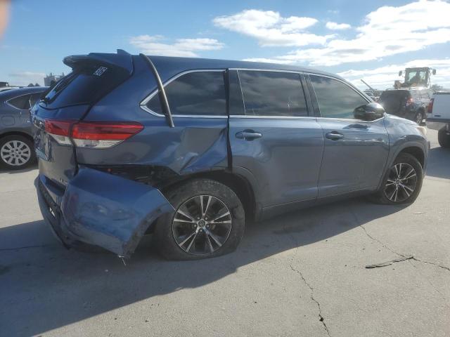 Photo 3 from auction – 2018 TOYOTA HIGHLANDER with VIN 5TDBZRFHXJS800917