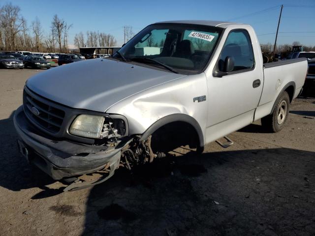 FORD F150 2003 مع رقم تعريف المركبة 1FTRF182X3NB38752 - صورة من المزاد