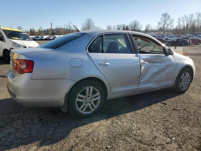 Снимка 3 от търг – 2007 VOLKSWAGEN JETTA WOLF с VIN 3VWEF71K47M085247