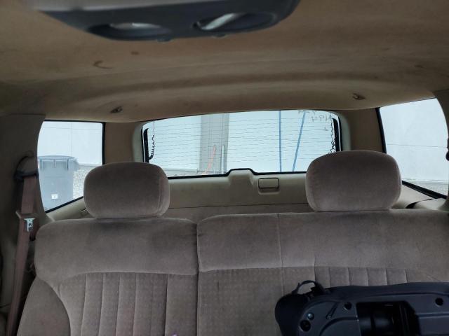 Photo 10 from auction – 2002 CHEVROLET BLAZER with VIN 1GNCS13W32K122251