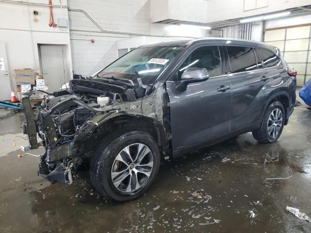 TOYOTA HIGHLANDER 2021 with VIN 5TDHZRBH8MS067402 - Photo from auction