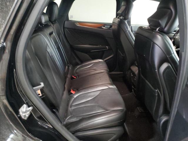 Photo 11 from auction – 2017 LINCOLN MKC RESERV with VIN 5LMCJ3D98HUL50753