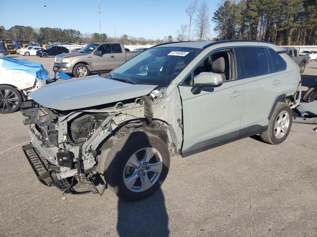 TOYOTA RAV4 XLE 2021 with VIN 2T3W1RFV2MW145685 - Photo from auction