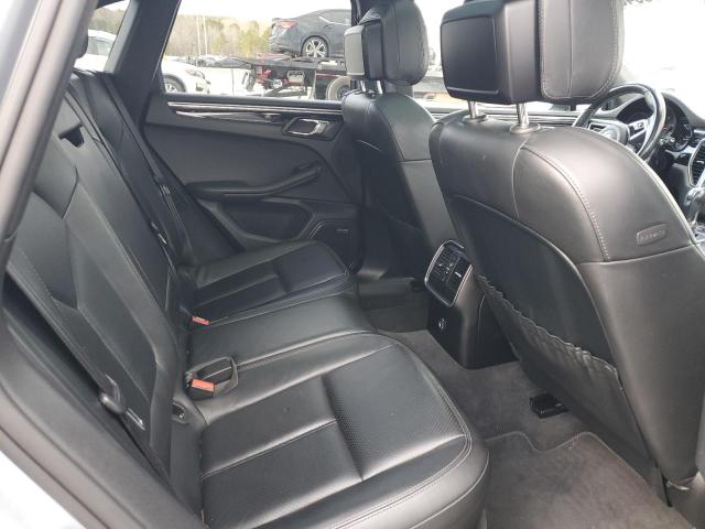 Photo 11 from auction – 2017 PORSCHE MACAN with VIN WP1AA2A59HLB05832