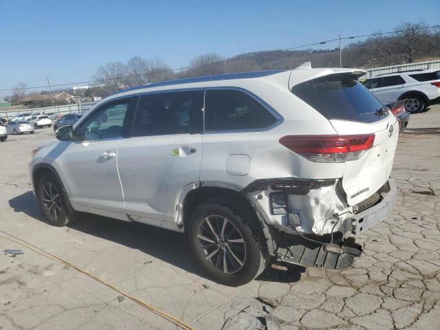 Photo 2 from auction – 2018 TOYOTA HIGHLANDER with VIN 5TDJZRFH6JS525154