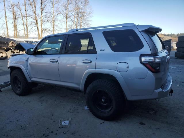 Photo 2 from auction – 2015 TOYOTA 4RUNNER SR with VIN JTEBU5JR2F5242030