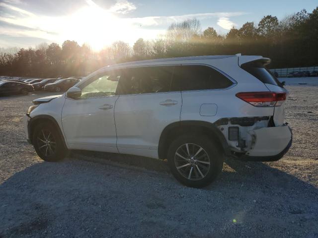 Photo 2 from auction – 2017 TOYOTA HIGHLANDER with VIN 5TDKZRFH0HS512561