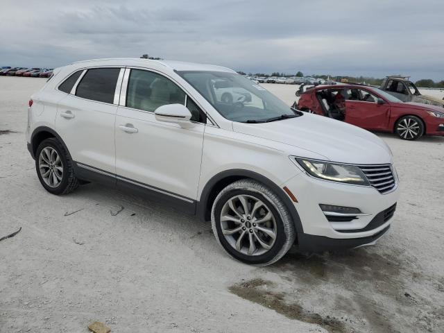Photo 4 from auction – 2017 LINCOLN MKC SELECT with VIN 5LMCJ2C98HUL27534