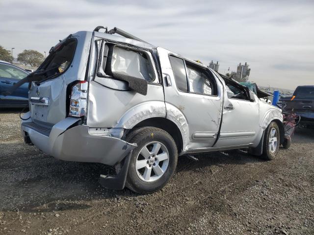 Photo 3 from auction – 2011 NISSAN PATHFINDER with VIN 5N1AR1NN9BC633596