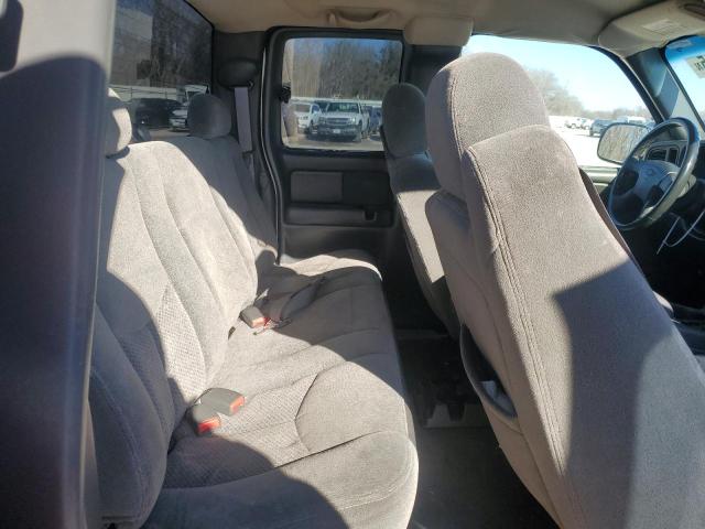 Photo 10 from auction – 2004 CHEVROLET SILVERADO with VIN 1GCEC19T04E387318