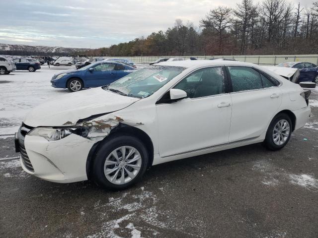TOYOTA CAMRY LE 2017 with VIN 4T1BF1FK0HU712062 - Photo from auction