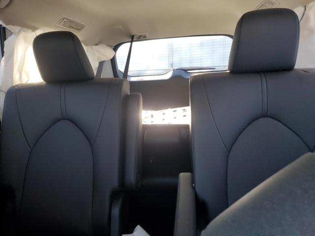 Photo 10 from auction – 2024 TOYOTA GRAND HIGH with VIN 5TDAAAA55RS015654