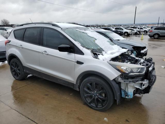 Photo 4 from auction – 2019 FORD ESCAPE SE with VIN 1FMCU0GD5KUB80741