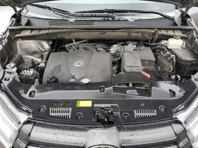 Photo 12 from auction – 2017 TOYOTA HIGHLANDER with VIN 5TDKZRFH6HS526481