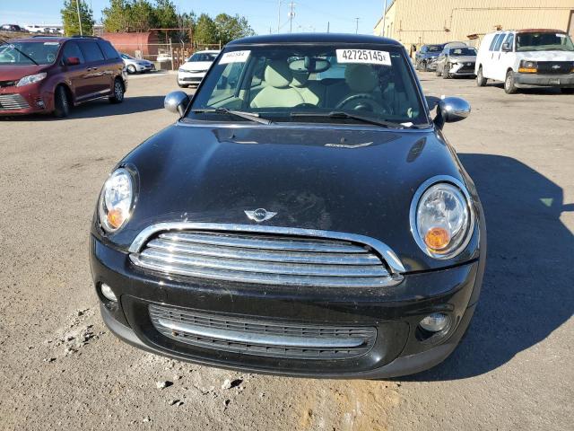 Photo 5 from auction – 2011 MINI COOPER with VIN WMWSU3C56BT099458