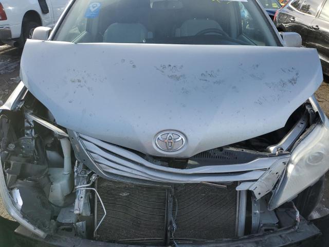 Photo 12 from auction – 2016 TOYOTA SIENNA LE with VIN 5TDKK3DC7GS760989