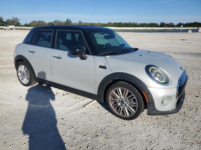 Photo 4 from auction – 2020 MINI COOPER with VIN WMWXU7C06L2M30371