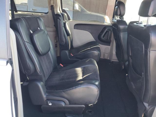 Photo 11 from auction – 2014 CHRYSLER TOWN & COU with VIN 2C4RC1CG9ER372480
