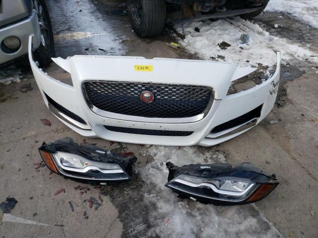 Photo 12 from auction – 2018 JAGUAR XF PREMIUM with VIN SAJBD4FX5JCY55397