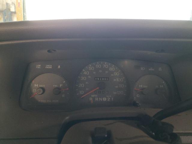 Photo 9 from auction – 2000 MERCURY GRAND MARQ with VIN 2MEFM74W7YX682098