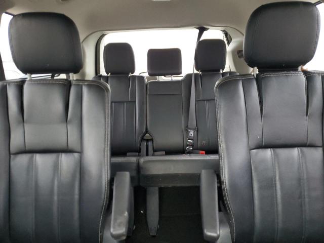 Photo 10 from auction – 2016 CHRYSLER TOWN & COU with VIN 2C4RC1BG6GR213341