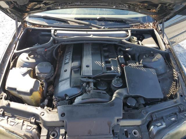 Photo 11 from auction – 2003 BMW 330 I with VIN WBAEV534X3KM25248