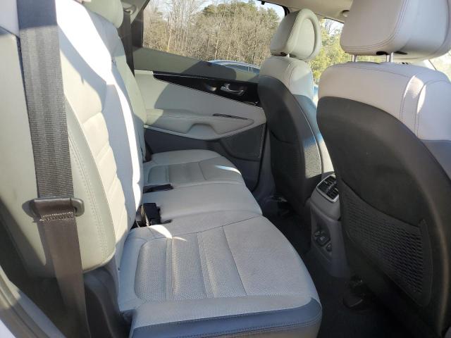 Photo 11 from auction – 2016 KIA SORENTO SX with VIN 5XYPKDA59GG113153