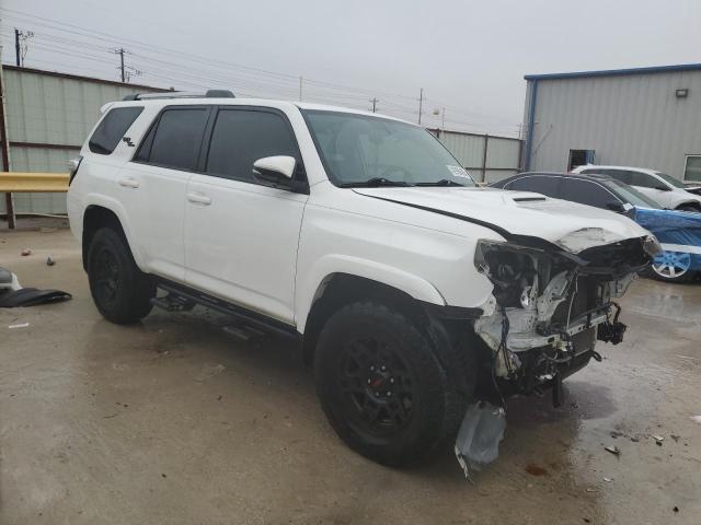 Photo 4 from auction – 2018 TOYOTA 4RUNNER SR with VIN JTEBU5JR1J5593231