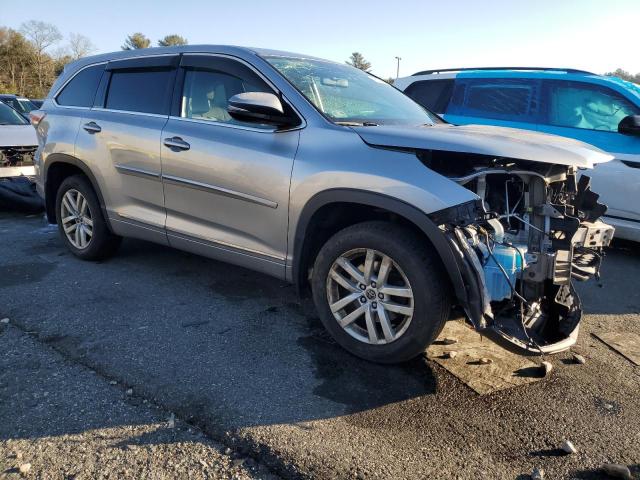Photo 4 from auction – 2016 TOYOTA HIGHLANDER with VIN 5TDBKRFH2GS260413