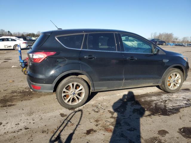 Photo 3 from auction – 2017 FORD ESCAPE SE with VIN 1FMCU9GD0HUC41412