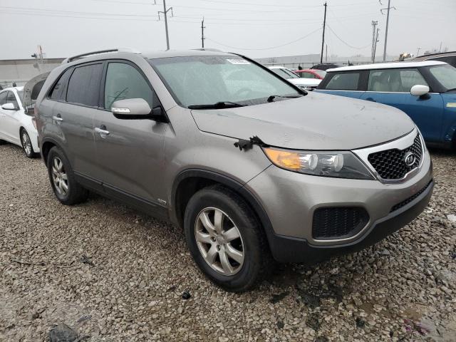 Photo 4 from auction – 2013 KIA SORENTO LX with VIN 5XYKTDA27DG403917