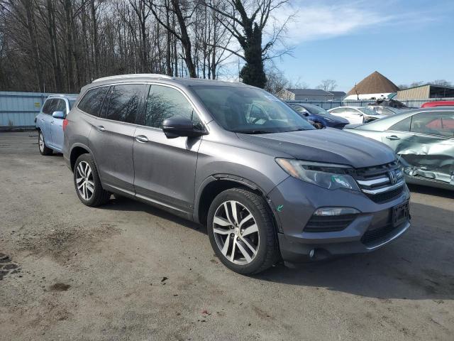 Photo 4 from auction – 2018 HONDA PILOT TOUR with VIN 5FNYF6H92JB009499