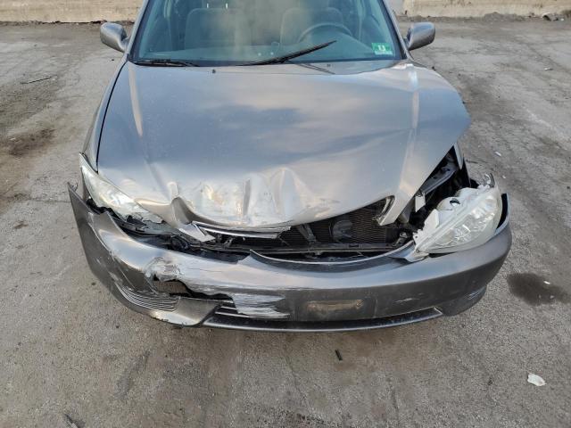 Photo 11 from auction – 2005 TOYOTA CAMRY LE with VIN 4T1BF32K75U618497