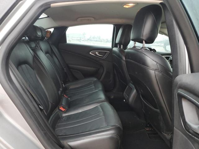 Фото 10 с аукциона – 2017 CHRYSLER 200 LIMITE с VIN 1C3CCCAB1HN502945