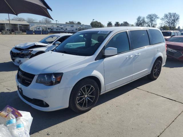 DODGE GRAND CARA 2018 with VIN 2C4RDGBG4JR153390 - Photo from auction