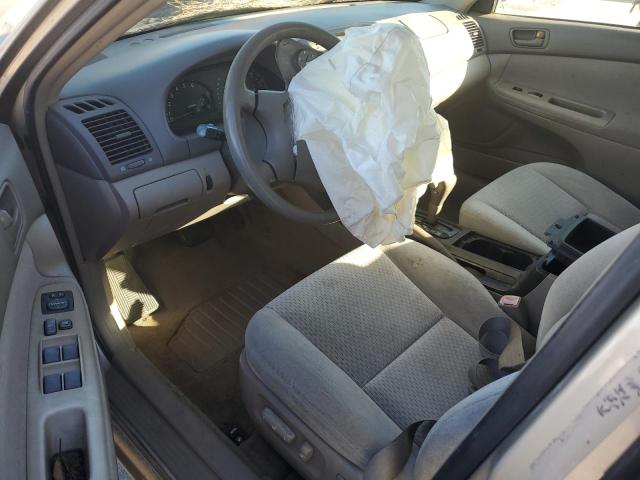 Photo 8 from auction – 2004 TOYOTA CAMRY LE with VIN 4T1BE32K44U820697