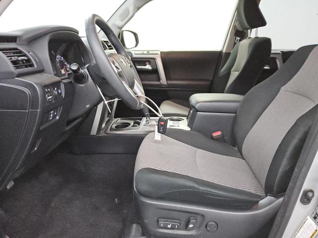 Photo 7 from auction – 2024 TOYOTA 4RUNNER SR with VIN JTEEU5JR2R5311817