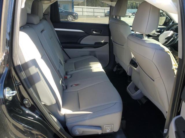 Photo 11 from auction – 2019 TOYOTA HIGHLANDER with VIN 5TDJZRFH2KS590780