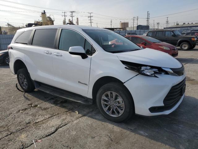 Photo 4 from auction – 2024 TOYOTA SIENNA with VIN 5TDKRKEC3RS187239