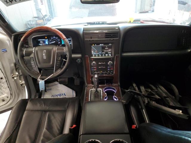 Photo 8 from auction – 2017 LINCOLN NAVIGATOR with VIN 5LMJJ3JT4HEL10915