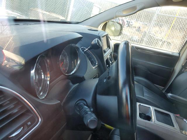 Photo 9 from auction – 2012 CHRYSLER TOWN & COU with VIN 2C4RC1BG5CR293418