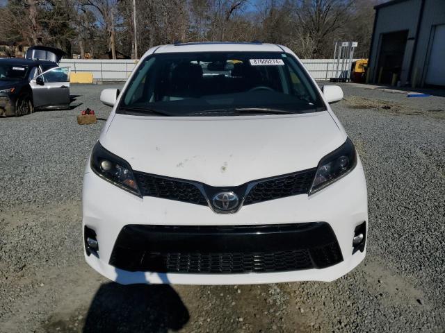 Photo 5 from auction – 2018 TOYOTA SIENNA SE with VIN 5TDXZ3DC2JS903050