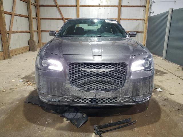 Photo 5 from auction – 2019 CHRYSLER 300 S with VIN 2C3CCAGG1KH603653