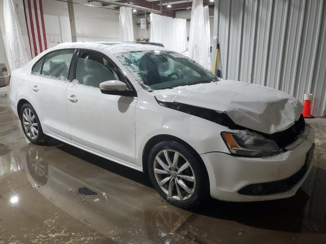 Photo 4 from auction – 2014 VOLKSWAGEN JETTA TDI with VIN 3VWLL7AJ3EM367271