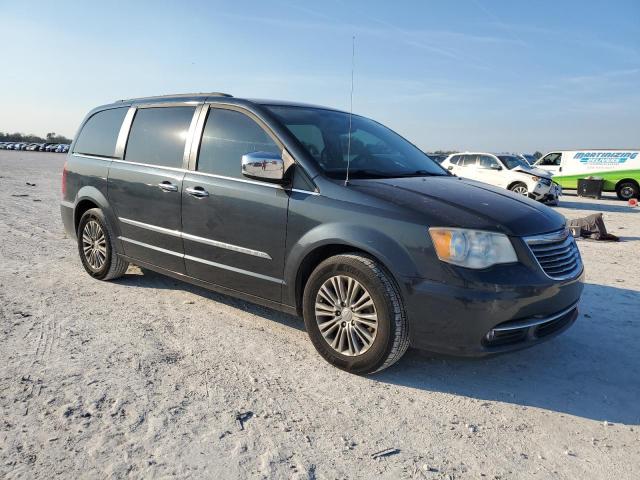 Photo 4 from auction – 2014 CHRYSLER TOWN & COU with VIN 2C4RC1CG4ER467528